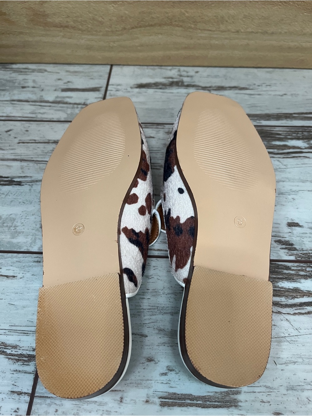Cow Print Hair Calf Leather Square Toe Mules Womens 8 Low Heel Slip On Slides - Picture 11 of 16